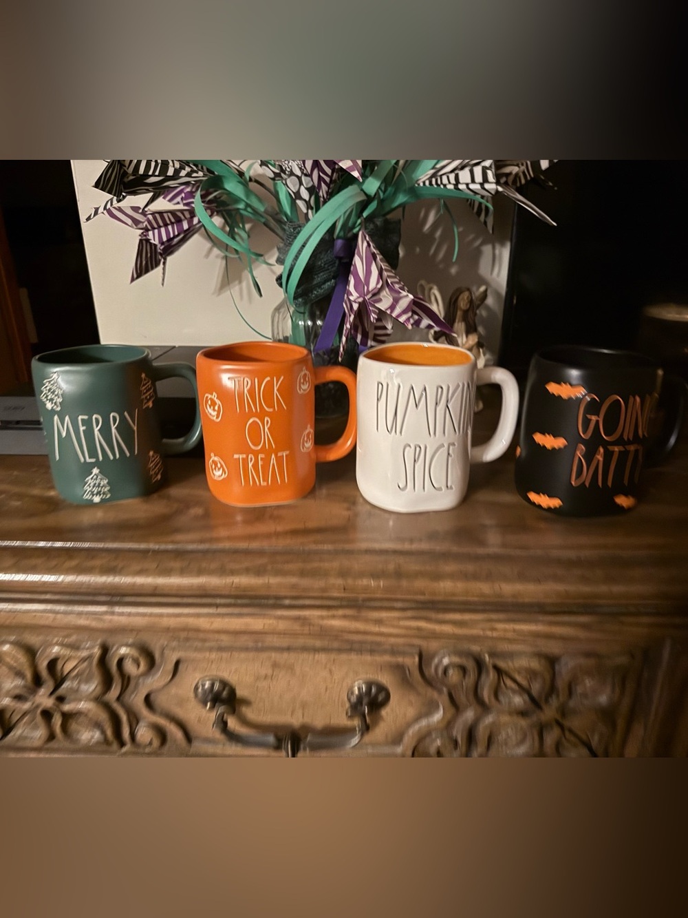 Rae Dunn mug lot.